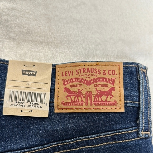 Levi's Blue Jean Shorts Cuffed Hem Classic Style Stretchy - Picture 5 of 8